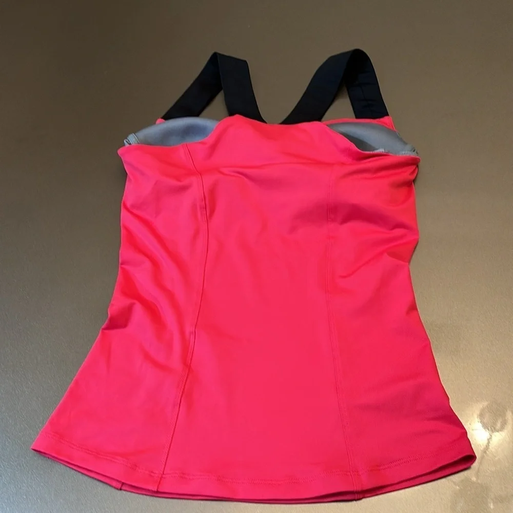 Ladies NIKE TANK - Picture 5 of 7